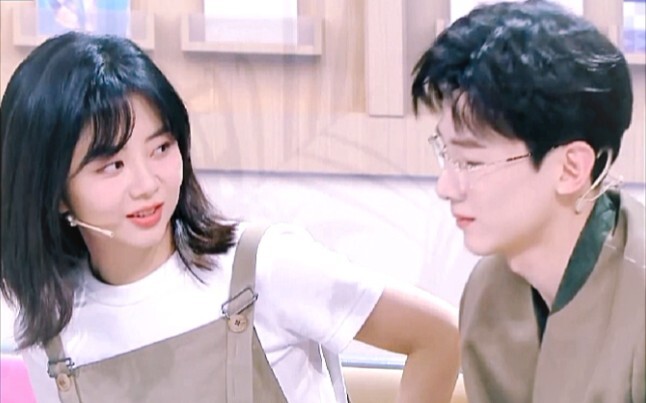 Em trai kém tuổi gọi chị bằng “chị Vận”, tâm tư lại càng thêm táo bạo! Anh ấy còn gọi cô là “Vận tỷ”