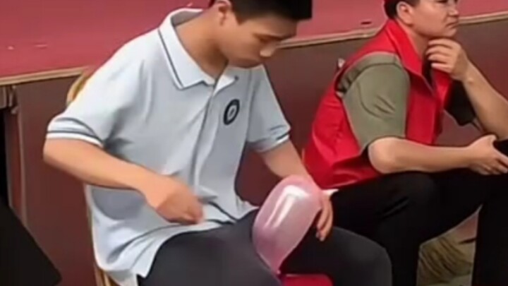 เฮ้ ไม่ใช่สิ คุณกล้าจริงๆ เลย