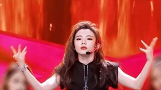 青春有你实力选手，YG中国部曜星文化的魏辰，周杰伦首席dancer —— Erica高度点评分析，赞不绝口