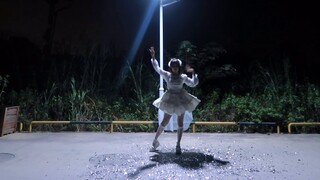 Ju Jingyi [Winter] Dance solo under the street lights Even without a stage, she still shines~