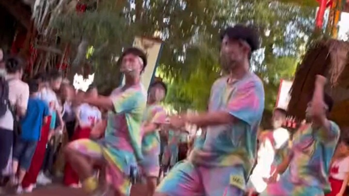 元气满满舞蹈男生