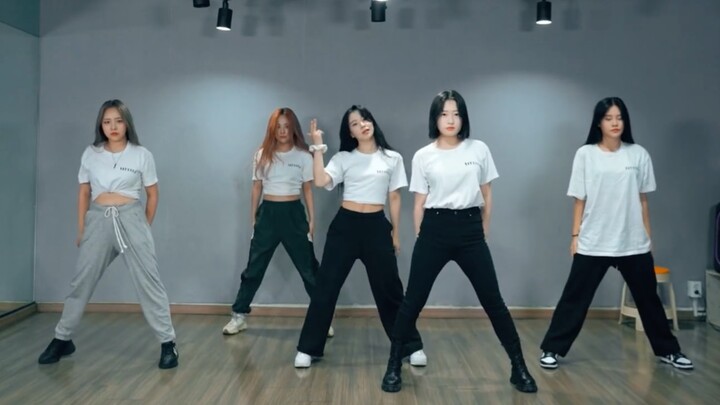 The sisters covered ITZY's "LOCO" so cool and stylish!