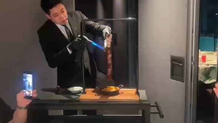 岁岁年年，万喜万般宜，长风渡前路，万事皆可期！生日快乐我的爱人[蛋糕]生日快乐我的崽崽[蛋糕]