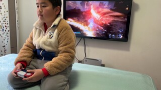 The kid turned his back to the screen the entire time, listening to the sound and positioning himsel