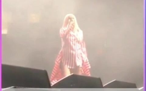 辍学一直是卡姐心里的遗憾!所以在她有能力后她会一直劝粉丝们努力上学，如果你失去动力了，记得来看看卡姐的这段话b