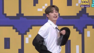 رقصة عشوائية لـ Lee Minho من Stray Kids Dance Gem