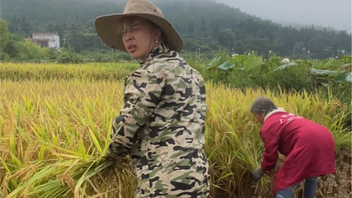 ฉัน “หลอก” เพื่อนร่วมห้องให้กลับไปที่หมู่บ้านแล้ว…