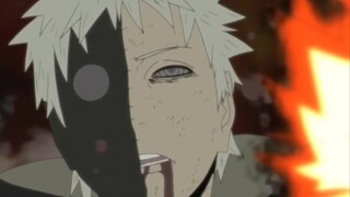 Obito lolos dari kendali Madara dan menjadi Jinchūriki Ekor Sepuluh