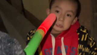 “像是做了一场热闹的美梦”