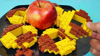 Lego Fried Apple Pies - เลโก้ในชีวิตจริง การทำอาหารแบบสต็อปโมชั่น & ASMR