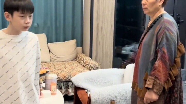 Baik sebelum maupun sesudahnya, semuanya demi makan telur hahaha #Kehidupan yang Sederhana dari Dian