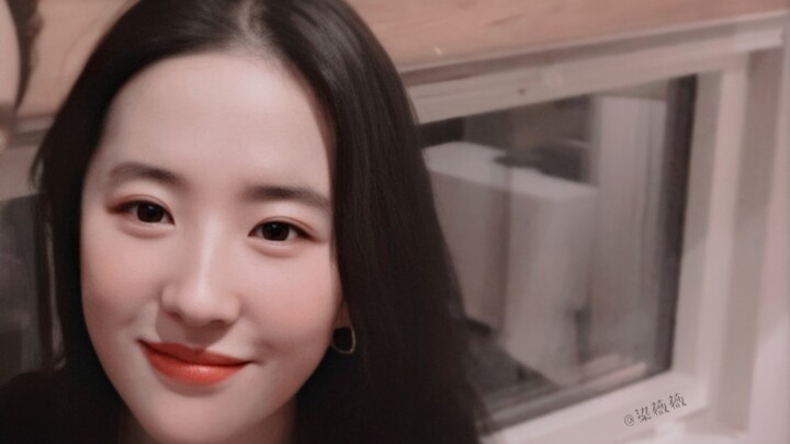 1 menit 23 detik untuk membuat Liu Yifei masuk ke dalam hatimu (╭☞•́⍛•̀)╭☞