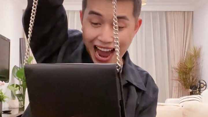 جيفنشي! يا إلهي! أي حقيبة ساحرة هذه～