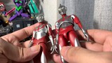 Bandai or Mafex? Let's take a look at the simple comparison of Bandai SHF and Mafex's new Ultraman