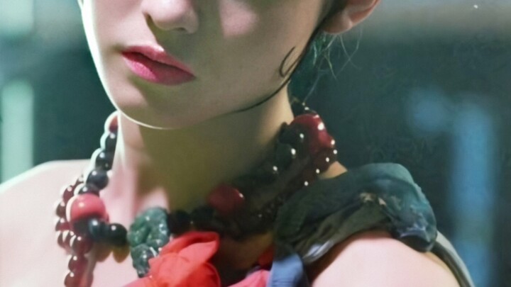 Cô ấy đẹp quá! Chắc đây chính là mức độ khiến cả con gái cũng phải xao xuyến mất thôi.