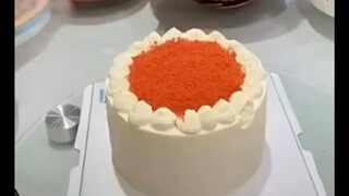 تقسيم الكعكة بهذه الطريقة يبدو رائعًا جدًا!