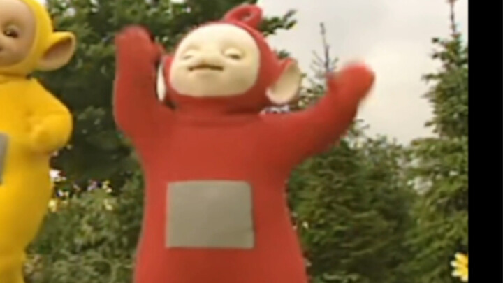 Xiaobo begitu asyik dengan panggung imersif itu hingga ia lupa dengan formasi.