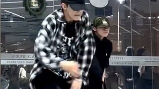 ท่าเต้นที่ต้องหลงรักครั้งแล้วครั้งเล่า - ท่าเต้นโดย วาตะ