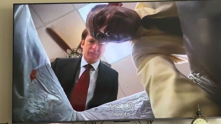 Only those who've watched Breaking Bad know just how thrilling this seemingly ordinary scene is.