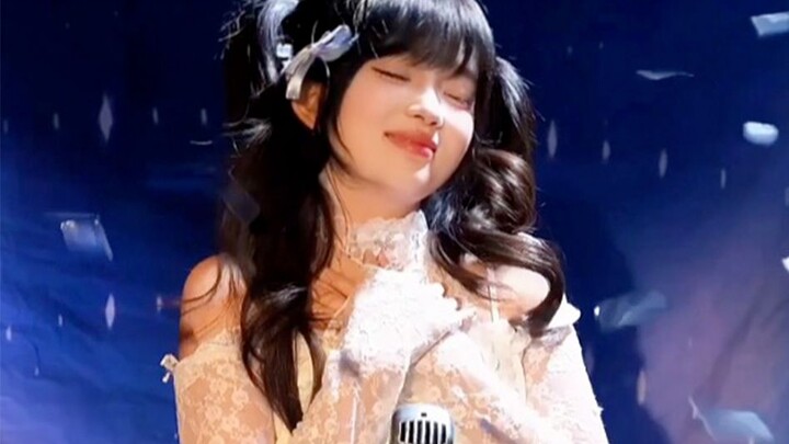 I'm not working today. The singer Jing Jingxiang is here~