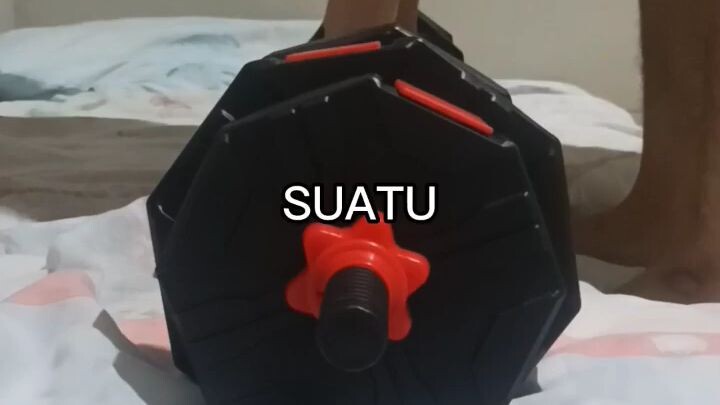 Berburu alien yang bijinya ada di atas kepala