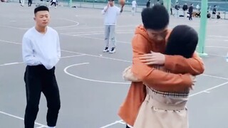 人 间 喜 剧