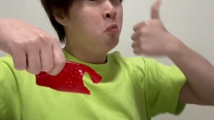 Ulasan lucu penghilang stres, muka tua ini nggak usah dipaksain buat bikin lo ketawa.