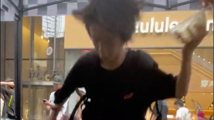 The little guy tries to be cool but ends up losing face.