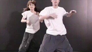 @时代峰峻想歉钱就让奇文跳这个