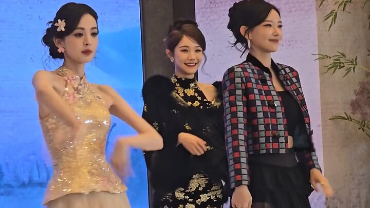 Nazha looks cool and chic, Cheng Xiao is sweet, cool, and lively, and Zhang Nan’s finally gotten int