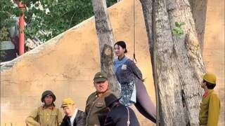 التمثيل الذي يقدمه الممثلون داخل المنطقة السياحية يُضحك حتى أنفسهم!!