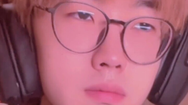 คุณกดปุ่มมอนิเตอร์ใช่ไหม?