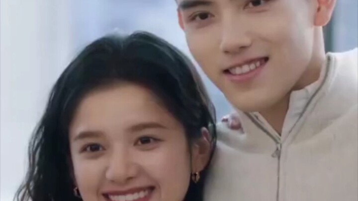 ผู้กำกับที่จุดไฟอุ่นใจให้ฉันเก่งจริงๆ หลี่ซวินไม่ได้อยู่คนเดียวอีกต่อไป ราชาในที่สุดก็มีเจ้าหญิงของต