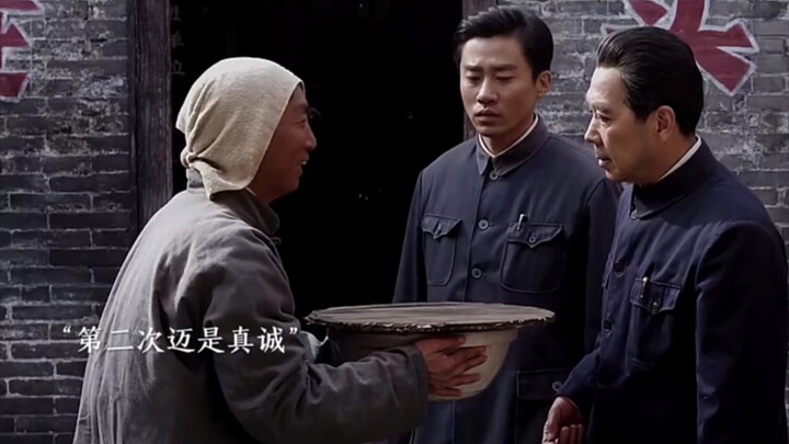周总理三迈门槛 ，清廉、真诚、亲民，把人民放心里，人民把你举过头顶！