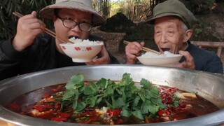 Sup Usus dan Ikan Panas dan Pedas Sichuan