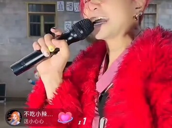 I haven't seen such a lively live broadcast for a long time. It kept me entertained for an hour.