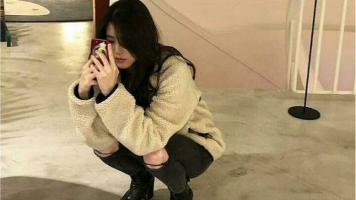 [Han So-hee Instagram] Dance compilation—she’s the sister who loves senior disco and metal-rock head