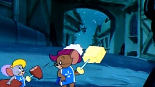 Game seluler Tom and Jerry: Bajak laut menggunakan meriam untuk menghindari lebih dari selusin robot