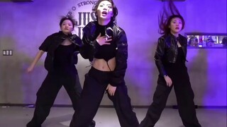 Logic vũ đạo của anh ấy cực đỉnh luôn #nain vũ đạo #flygirl #dance