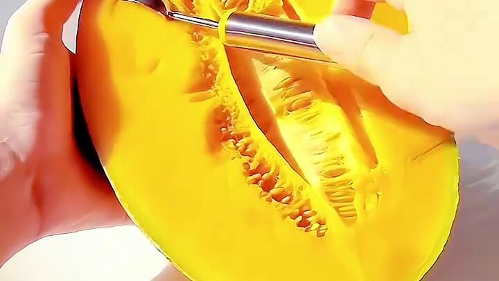 My younger brother picked up 200,000 yuan, and my parents were very happy. I advised him to call the