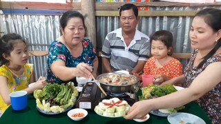 Cá Vồ Đém Nấu Lẩu Mắm Thêm Mớ Bông Súng Vườn Ăn Sạch Nồi Cơm| TKQ & Family T519
