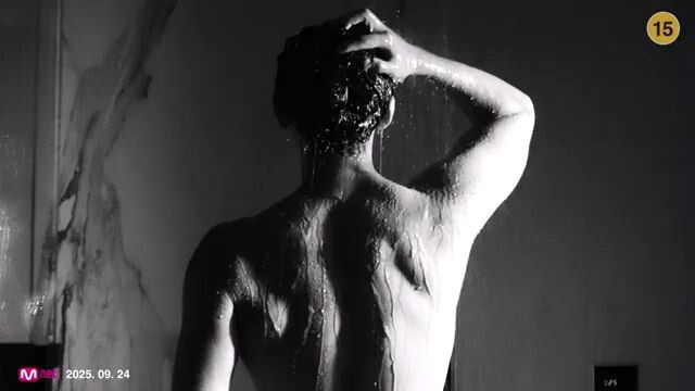 Seventeen "5,4,3, (Pretty Woman) feat Lay Bankz" M/V