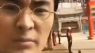 Petugas keamanan itu bodoh.