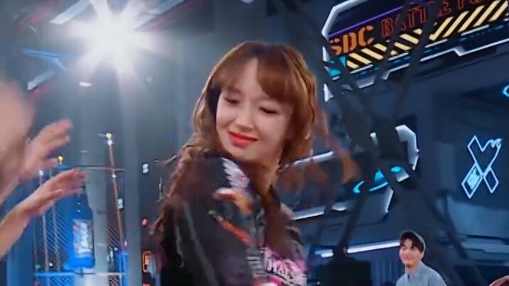 Cheng Xiao and Zando dance this is street dance