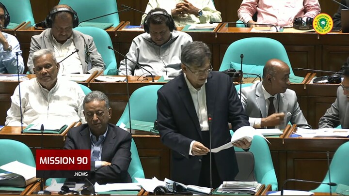 স্বরাষ্ট্রমন্ত্রী পত্রিকা পড়েন সংসদে সেই প্রমাণ দিলেন রুমিন ফারহানাকে
