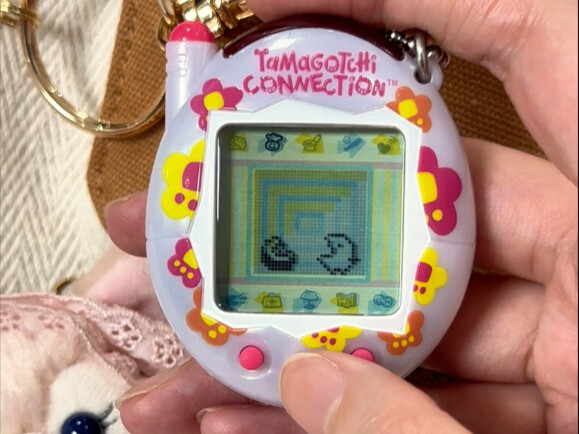 Finally got my first Tamagotchi as an adult～