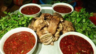 MÓN TIẾT CANH LÒNG LỢN/Hoàng Việt Tây Bắc