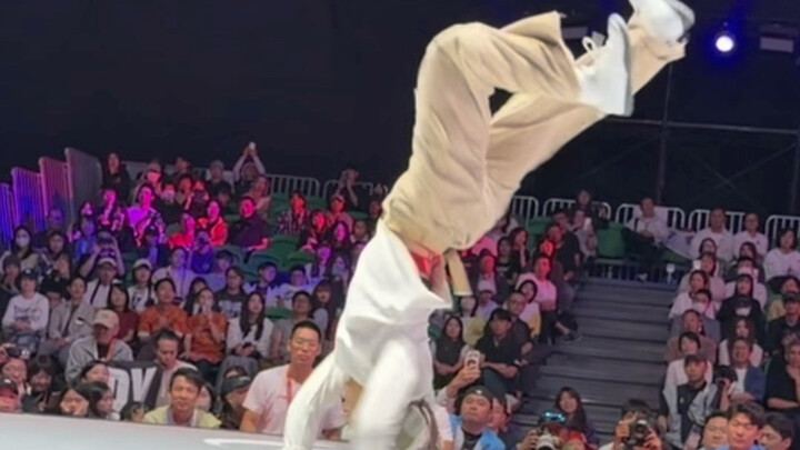 Ketika gadis Tiongkok Guo Pu membawa tari breakdance ke Asian Games di Jepang