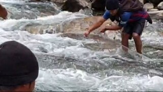 cast netting in Nepal | fishing with handmade cast net |