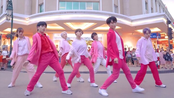 【Tarian jalanan versi A-code】Cover Tari BTS 'Boy With Luv' ft. Halsey